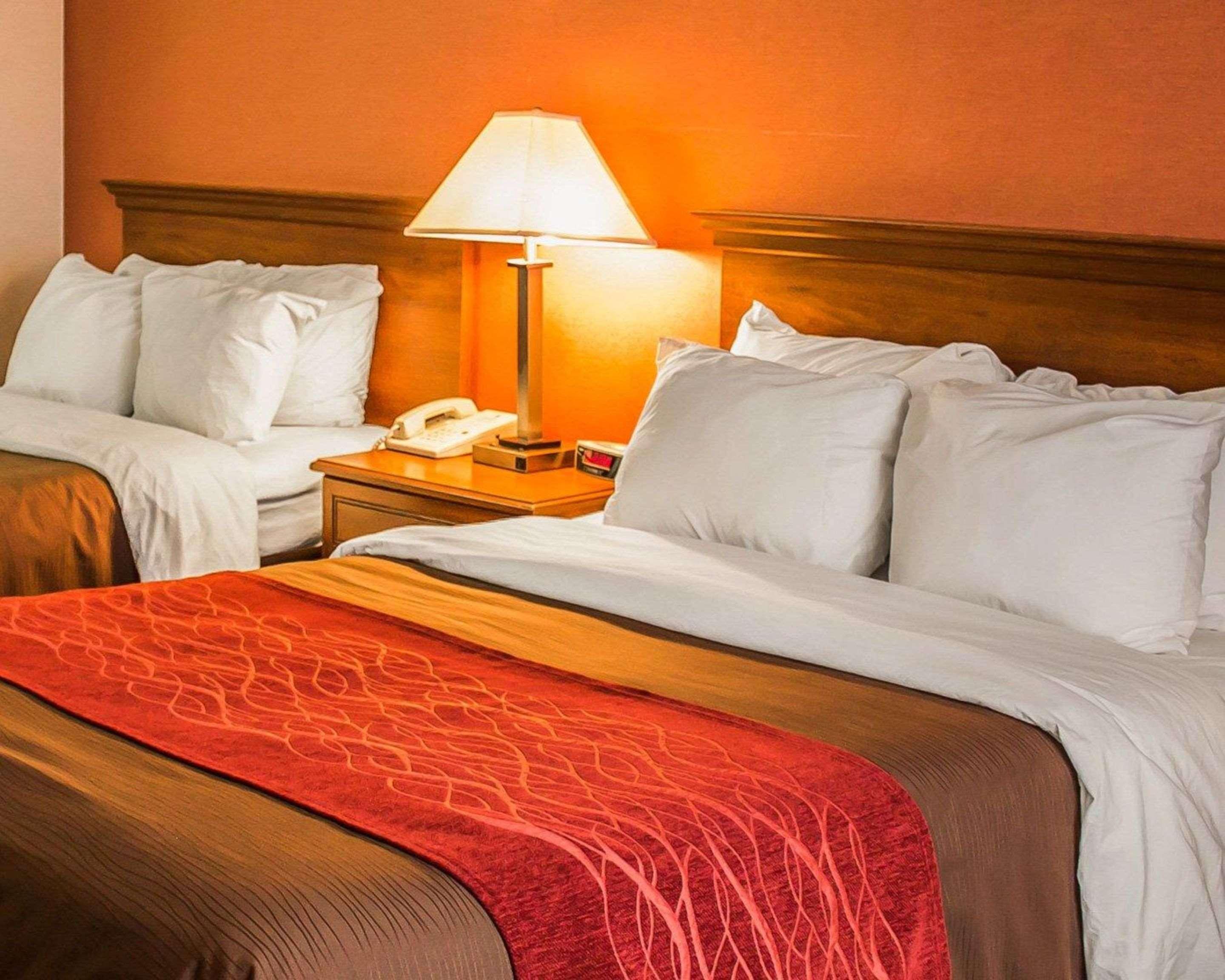 Quality Inn East Liverpool Екстер'єр фото