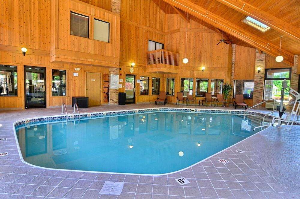 Quality Inn East Liverpool Екстер'єр фото