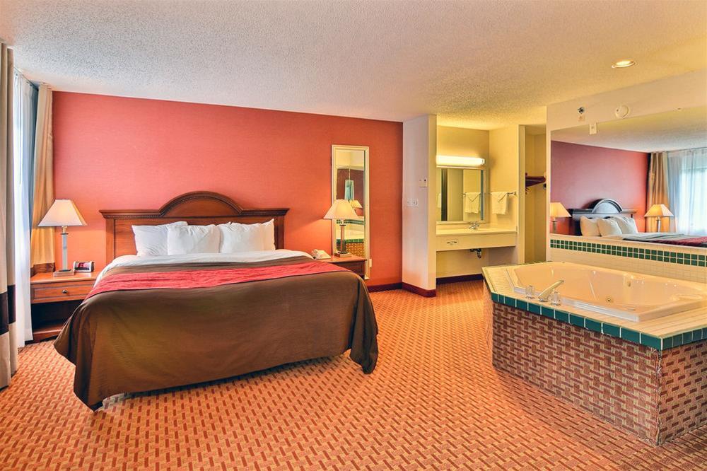 Quality Inn East Liverpool Екстер'єр фото