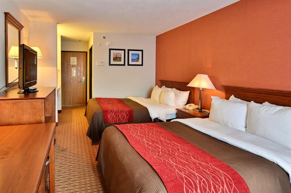 Quality Inn East Liverpool Екстер'єр фото