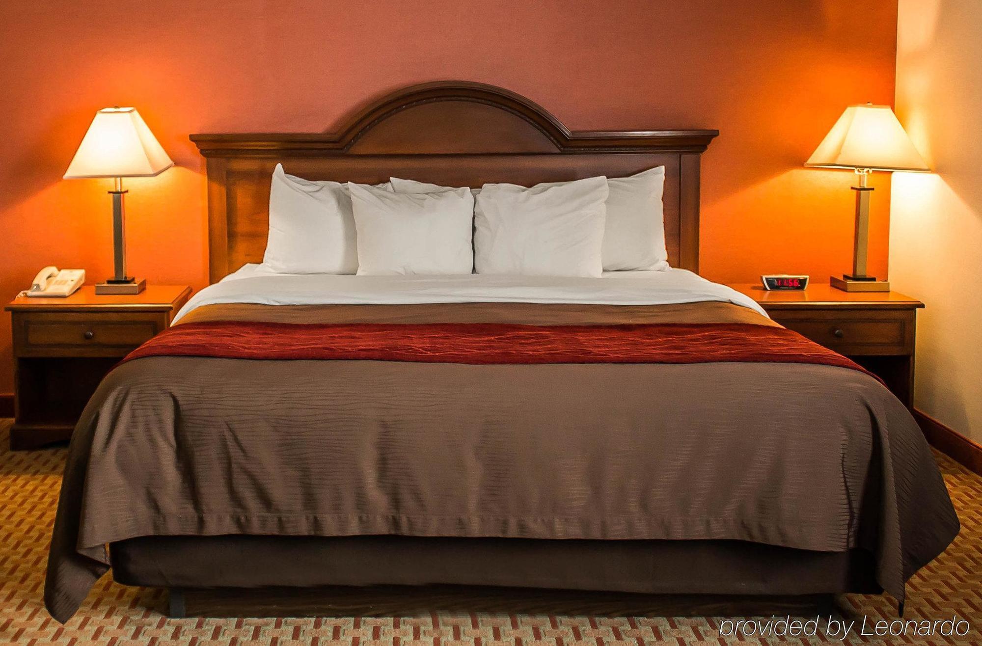 Quality Inn East Liverpool Екстер'єр фото